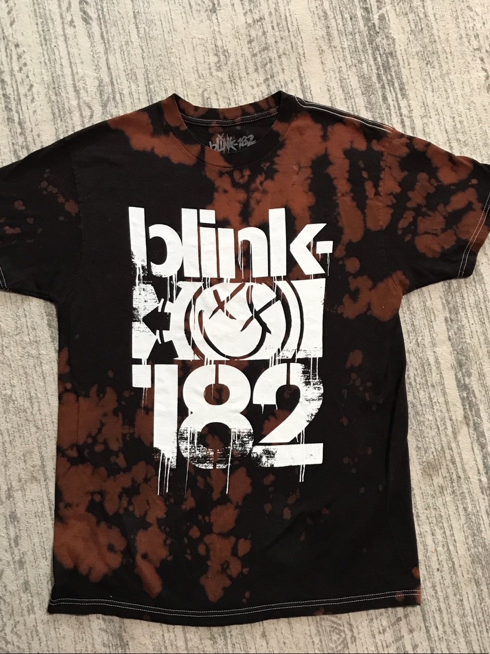 blink-182 Short Sleeve Graphic Tee in Black and Brown Tie-Dye